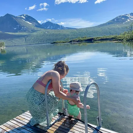 Fairytale Staycation - Jacuzzi, Boat & Sauna Holiday home *