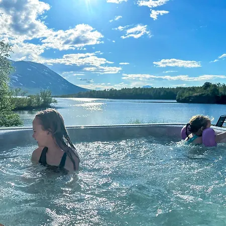 Fairytale Staycation - Jacuzzi, Boat & Sauna Bjorkli