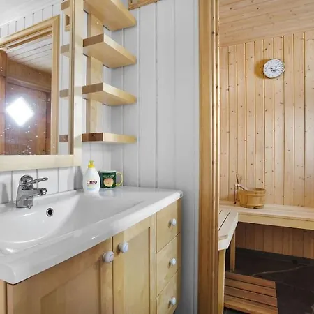 Fairytale Staycation - Jacuzzi, Boat & Sauna *