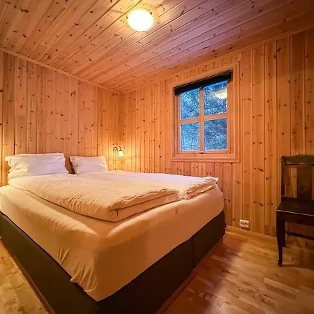 Semesterbostad Fairytale Staycation - Jacuzzi, Boat & Sauna *