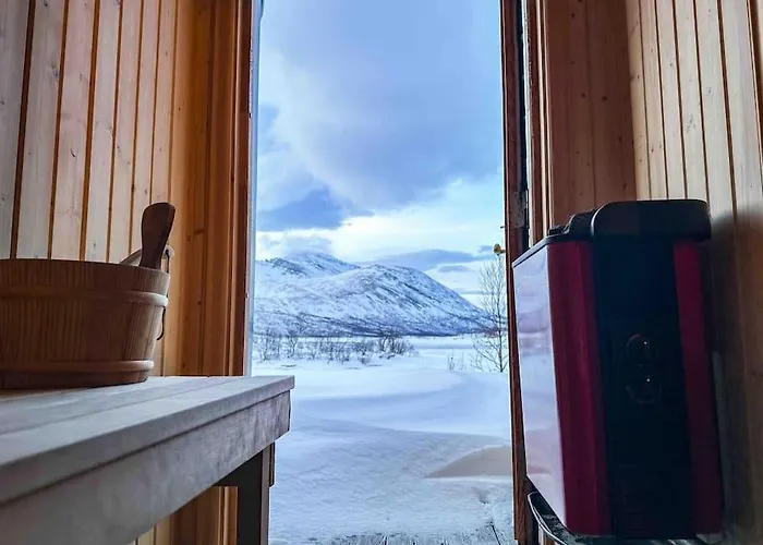 Fairytale Staycation - Jacuzzi, Boat & Sauna Holiday home *