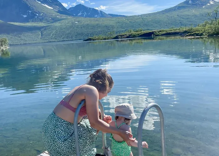 Fairytale Staycation - Jacuzzi, Boat & Sauna Holiday home *
