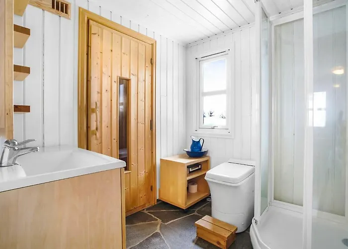 Fairytale Staycation - Jacuzzi, Boat & Sauna Holiday home *