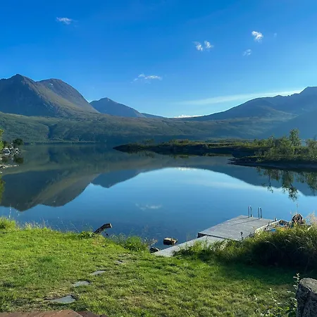 Fairytale Staycation - Jacuzzi, Boat & Sauna Bjorkli